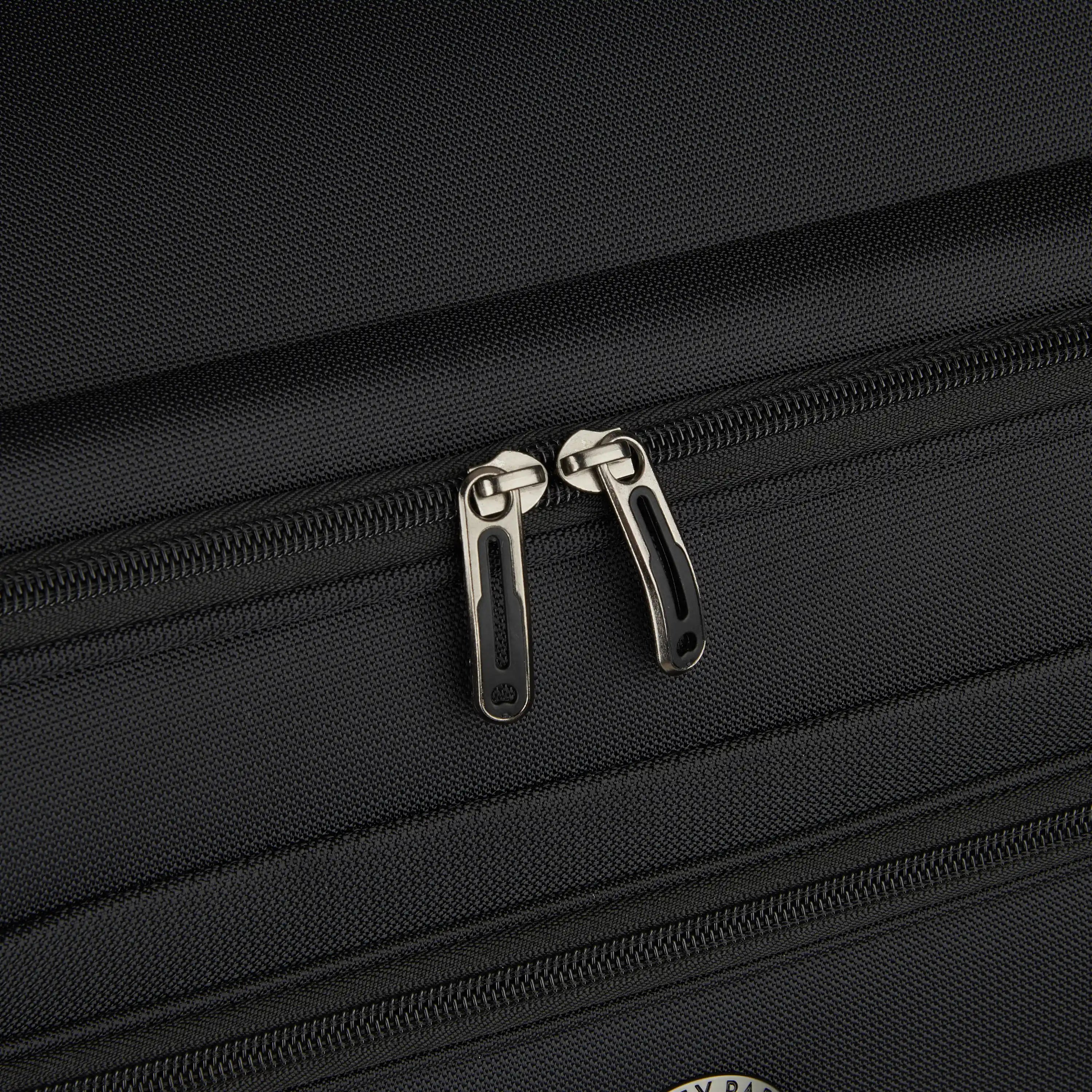 delsey-helium-dlx-large-rolling-garment-bag-with-double-spinner-wheels-duratec-f image 6