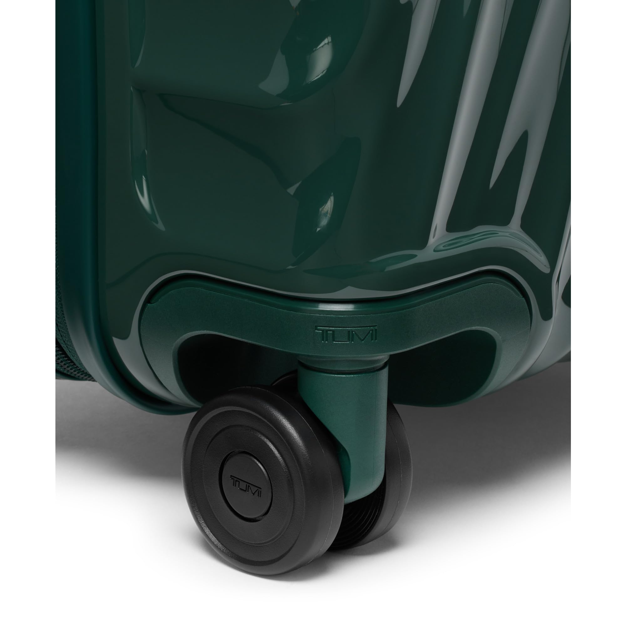 tumi-19-degree-large-trunk-100l-hard-shell-4-wheeled-checked-luggage-with-tsa-lo image 5