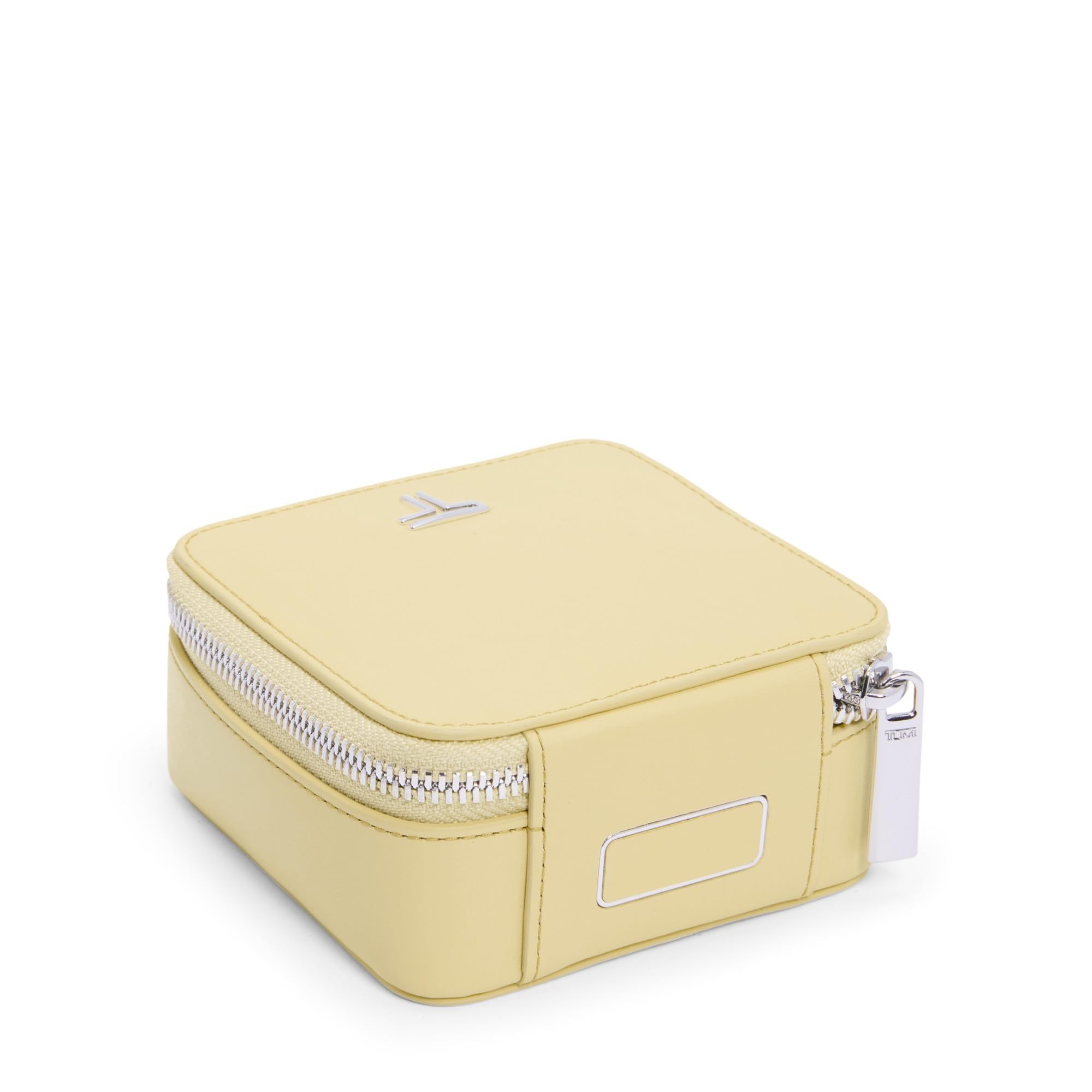 tumi-belden-jewelry-case-women-s-premium-leather-travel-jewelry-organizer-washed image 3