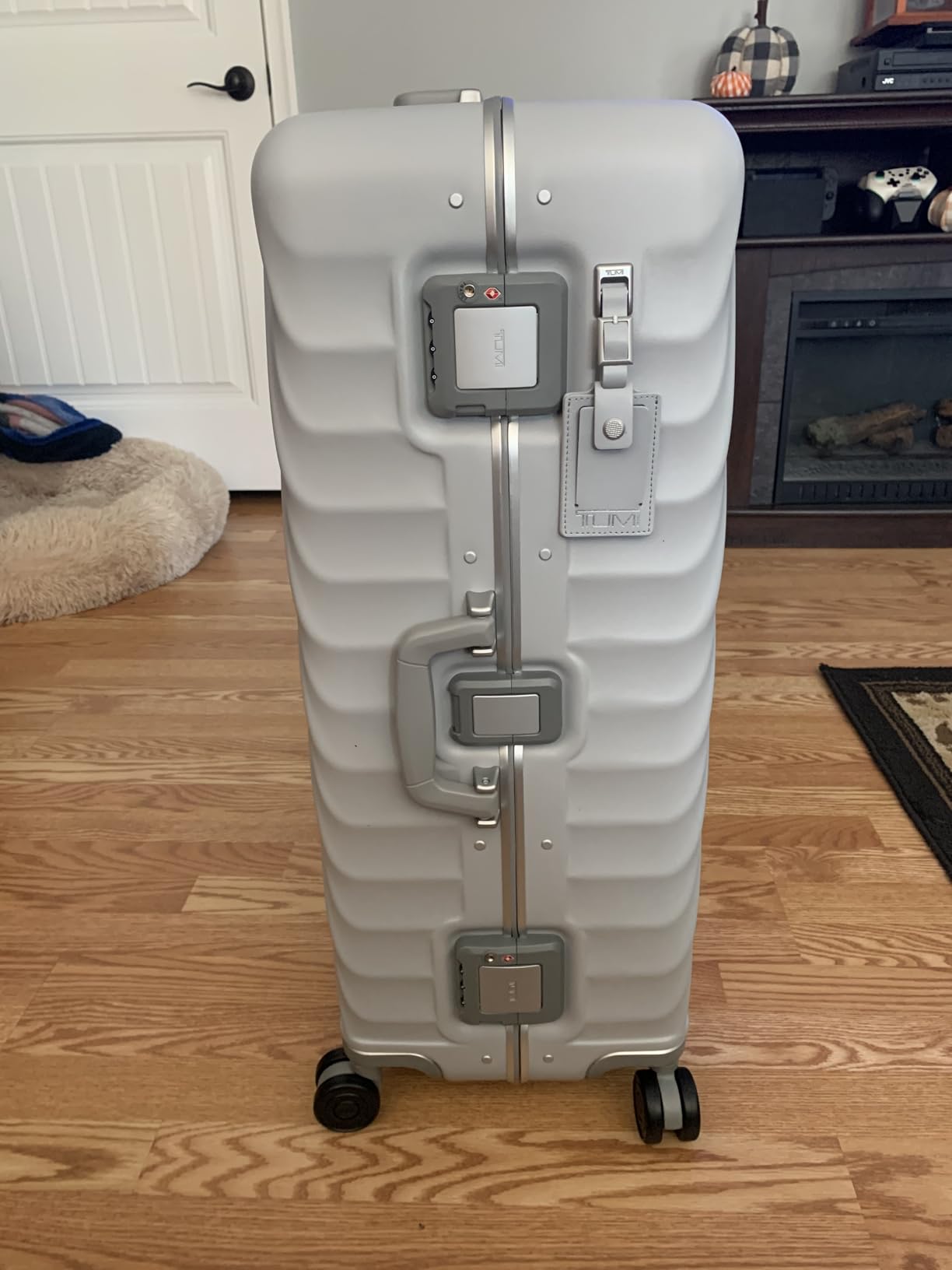 Reliable checked bag