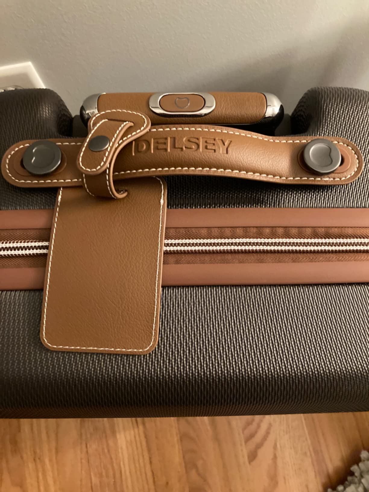 Absolutely stunning suitcase
