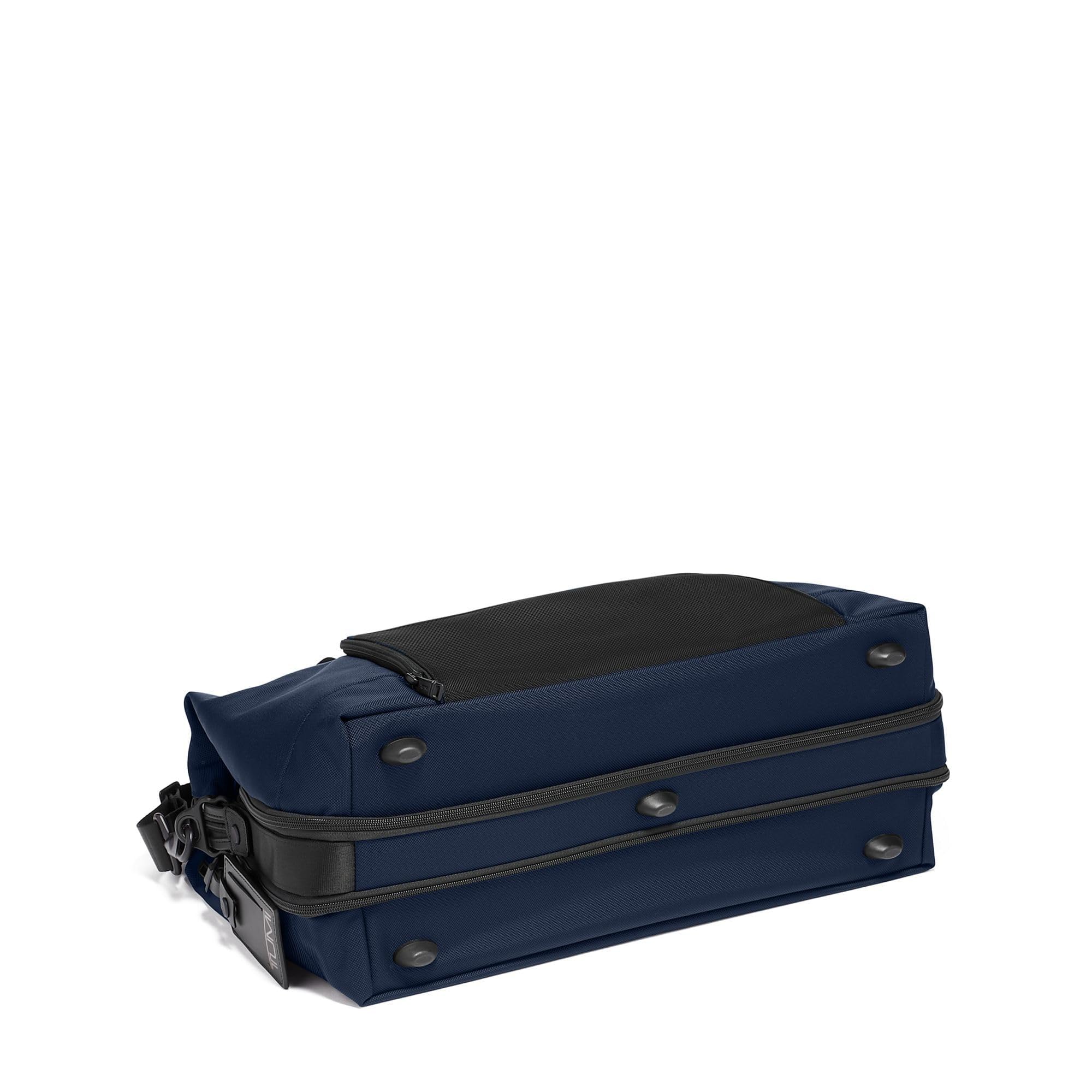 tumi-alpha-double-expansion-duffel-fxt-ballistic-nylon-business-weekend-travel-d image 4