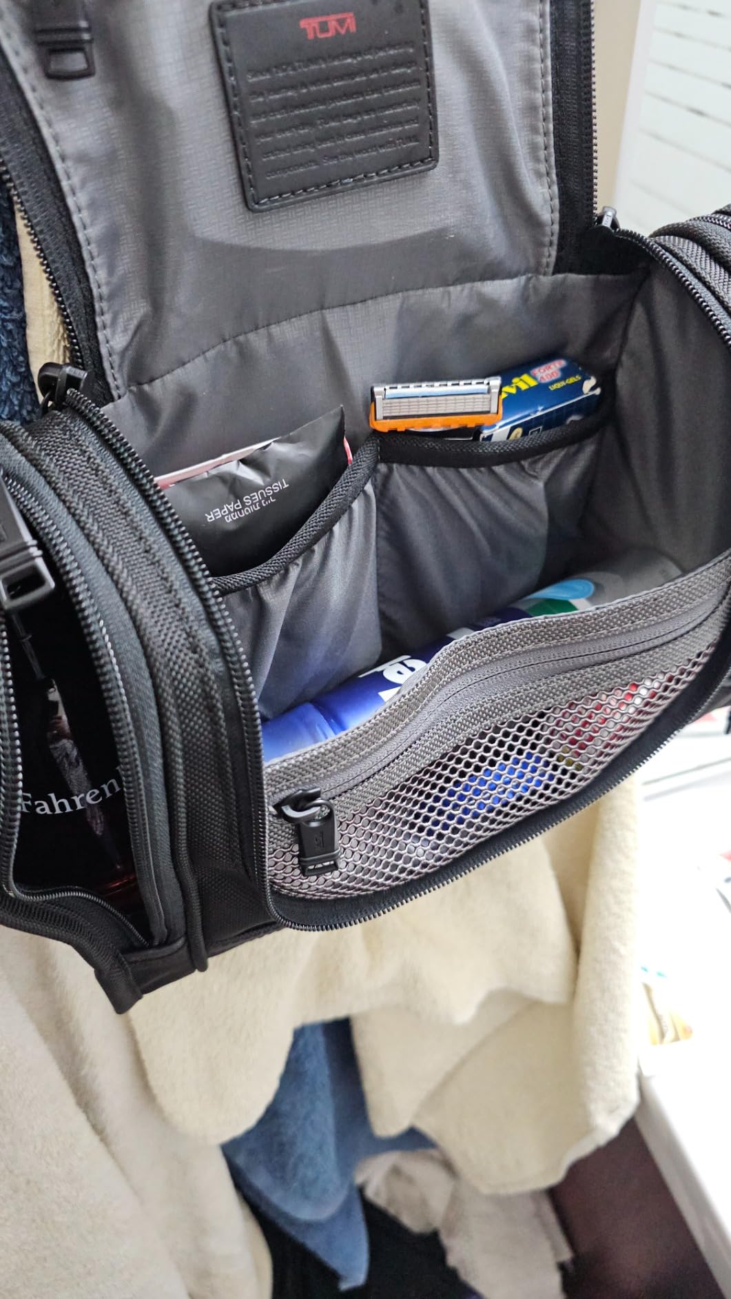 Solid organizer