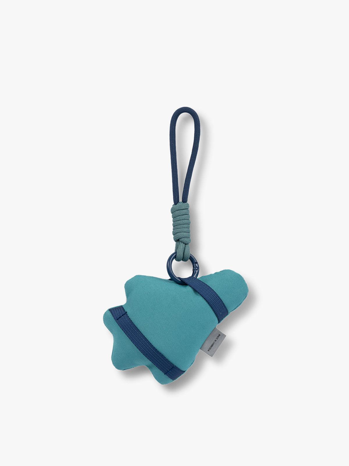 calpak-pluffy-bag-charm image 3