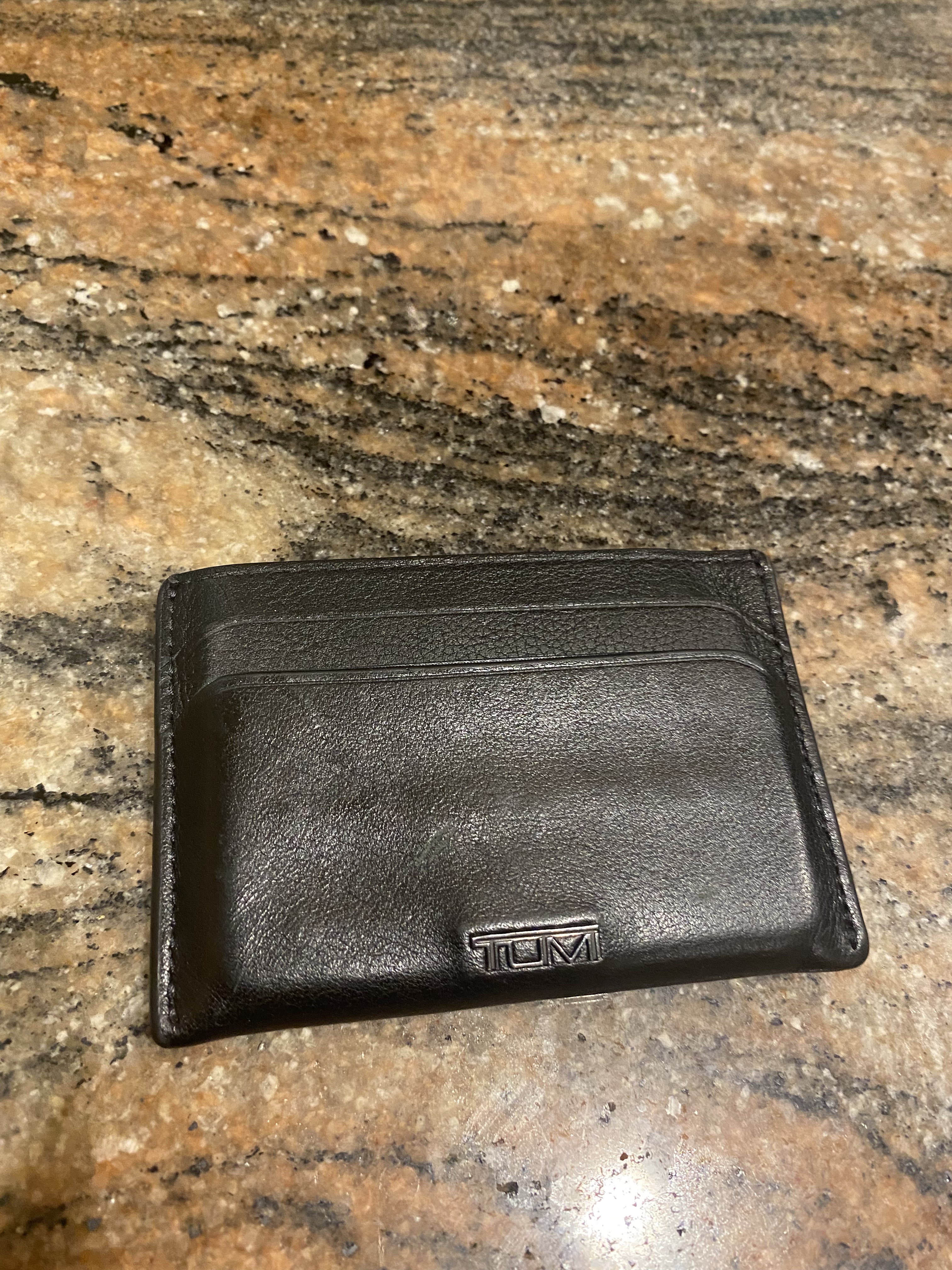 Exactly what a card case should be