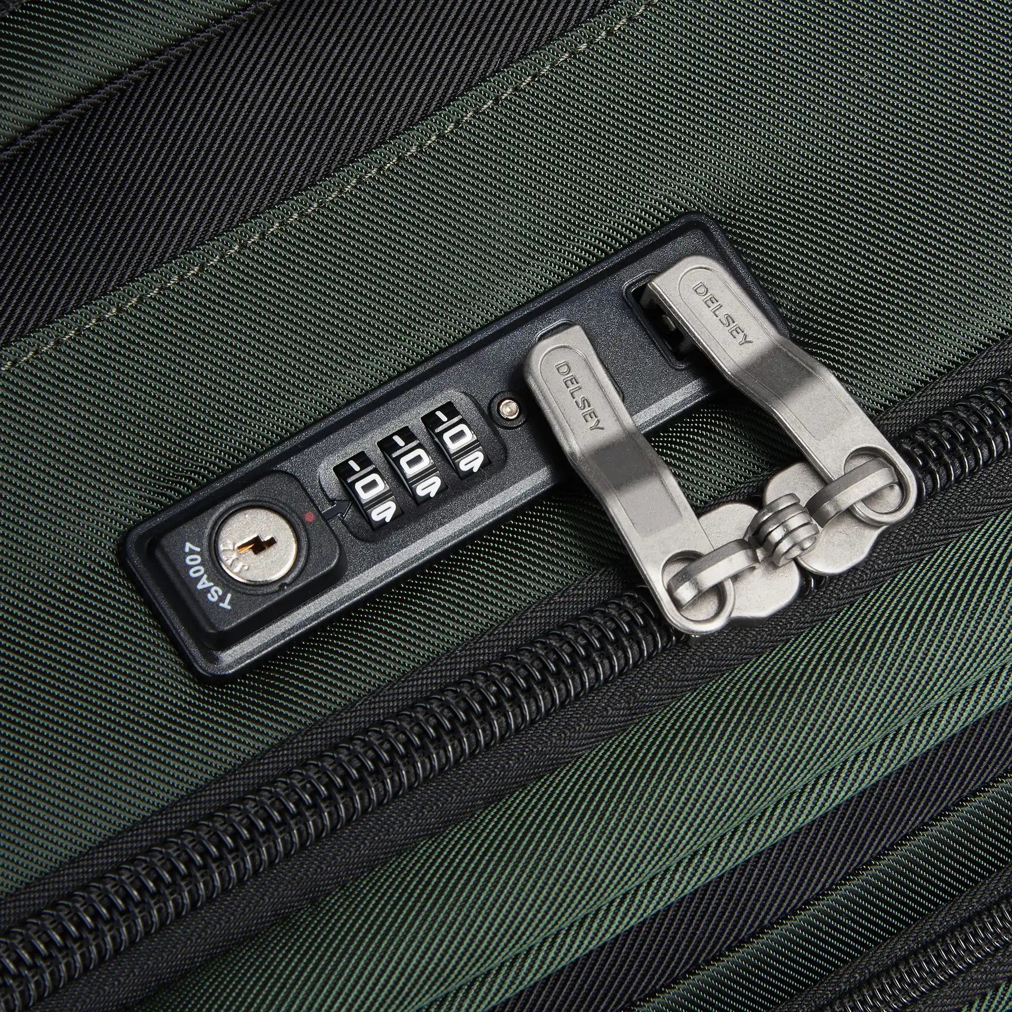 delsey-sky-max-2-0-large-expandable-softside-spinner-check-in-luggage image 4