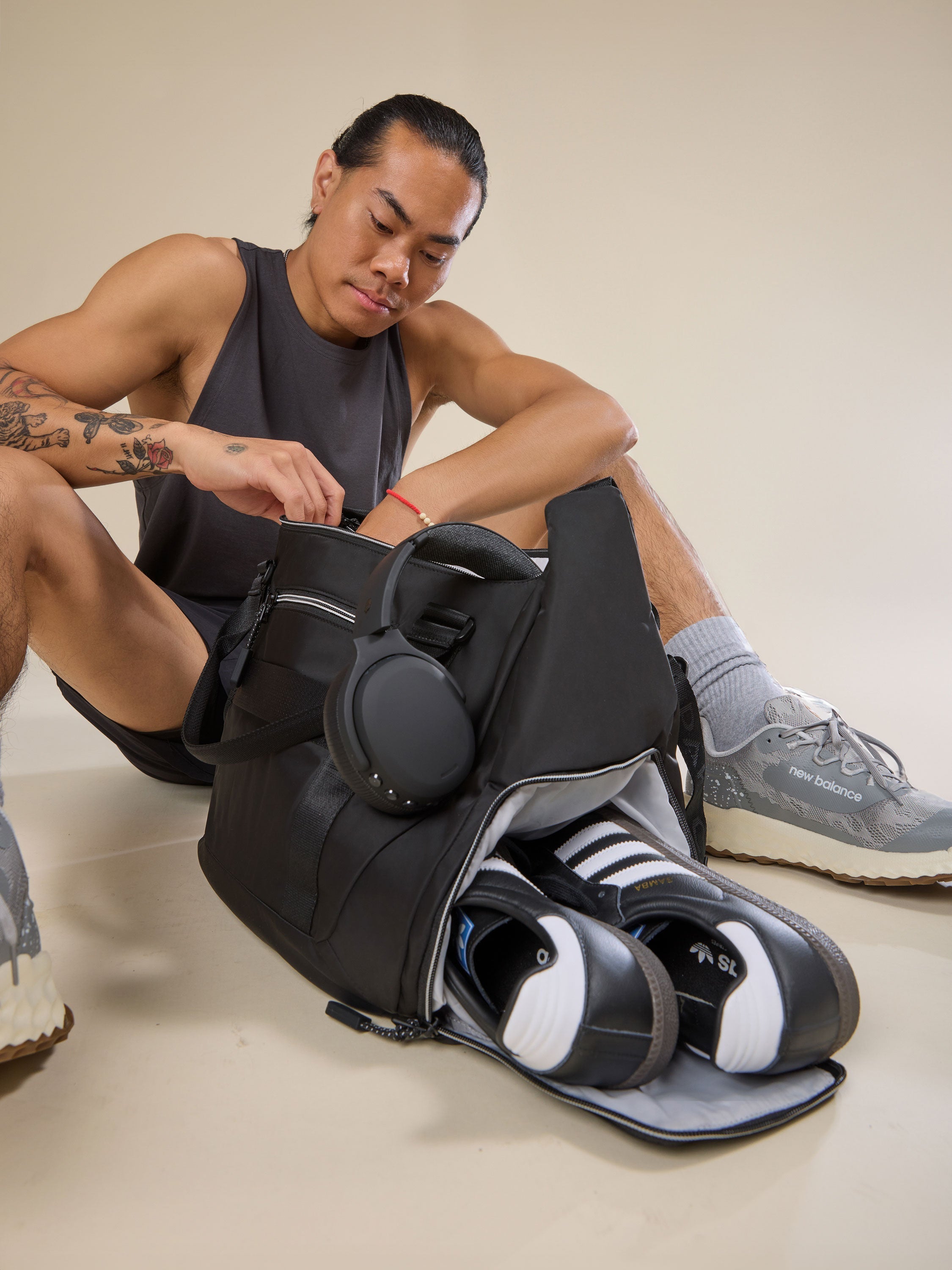 calpak-fit-gym-duffel-with-shoe-compartment-and-yoga-mat-strap image 4