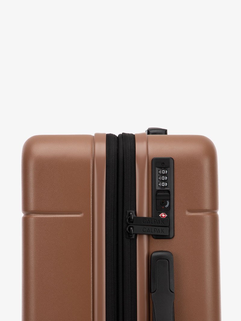 calpak-hue-medium-hardside-spinner-luggage image 5