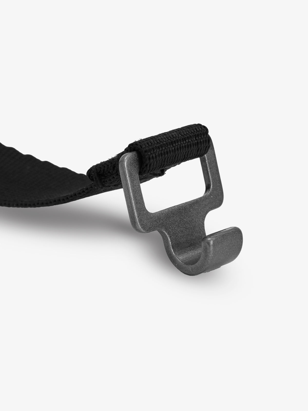 calpak-battery-free-digital-luggage-scale image 5