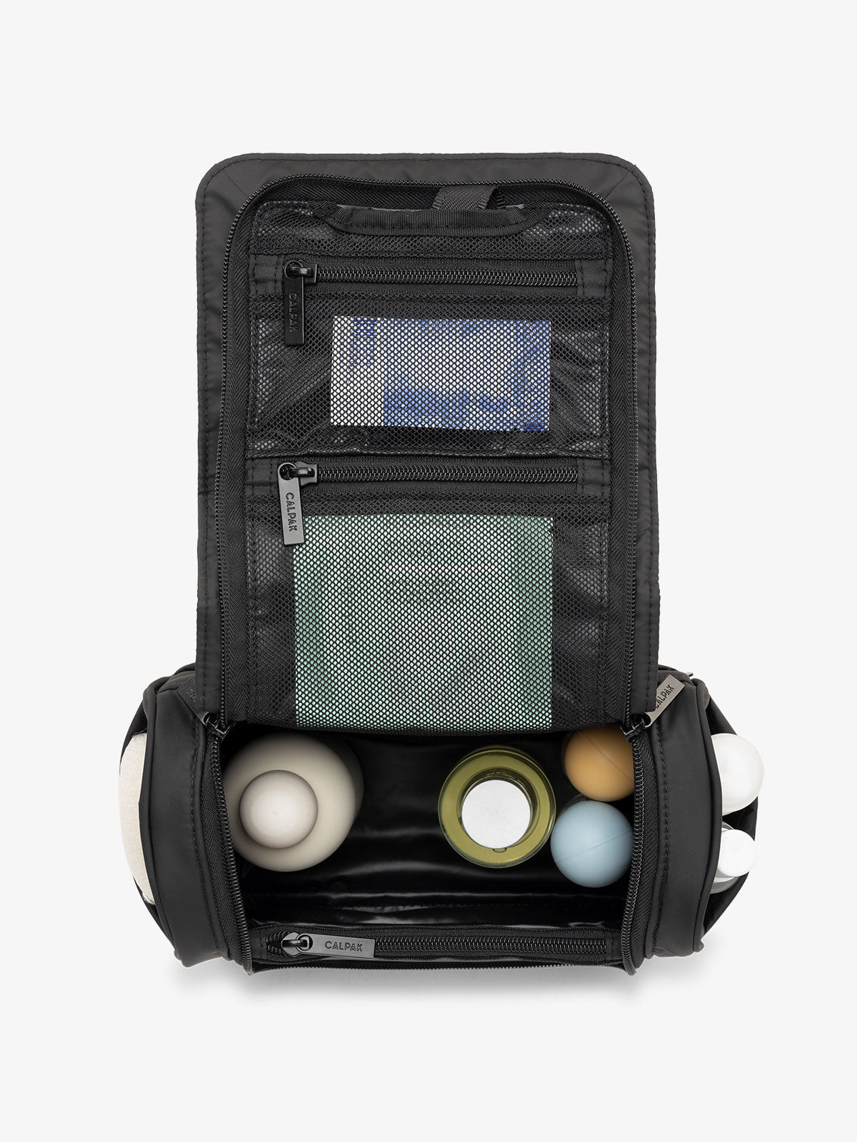 calpak-luka-hanging-toiletry-bag-multi-compartment-travel-organizer-with-hanging image 5