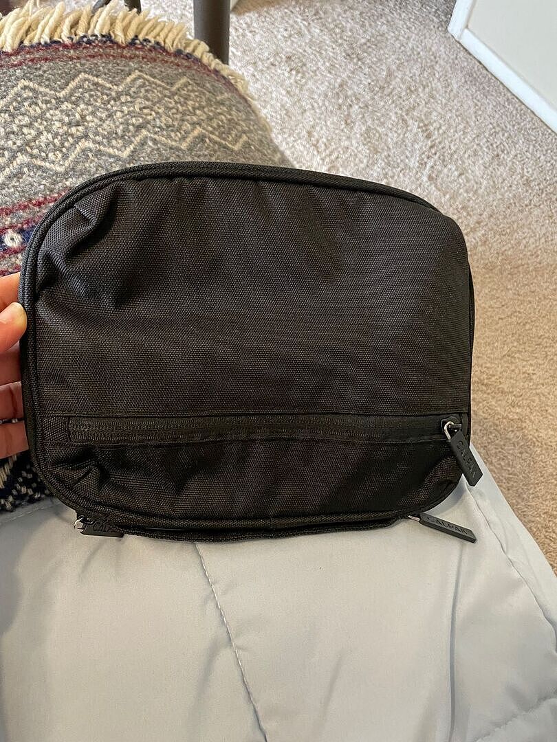 Solid little pouch
