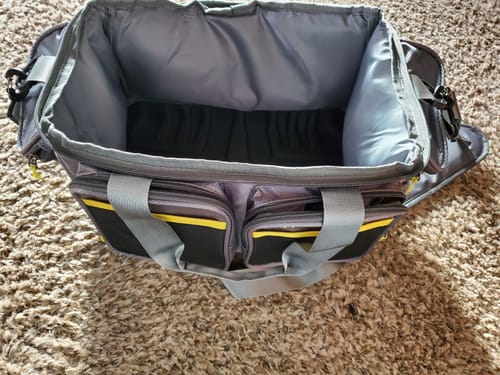 Great bag, wish it had more pockets