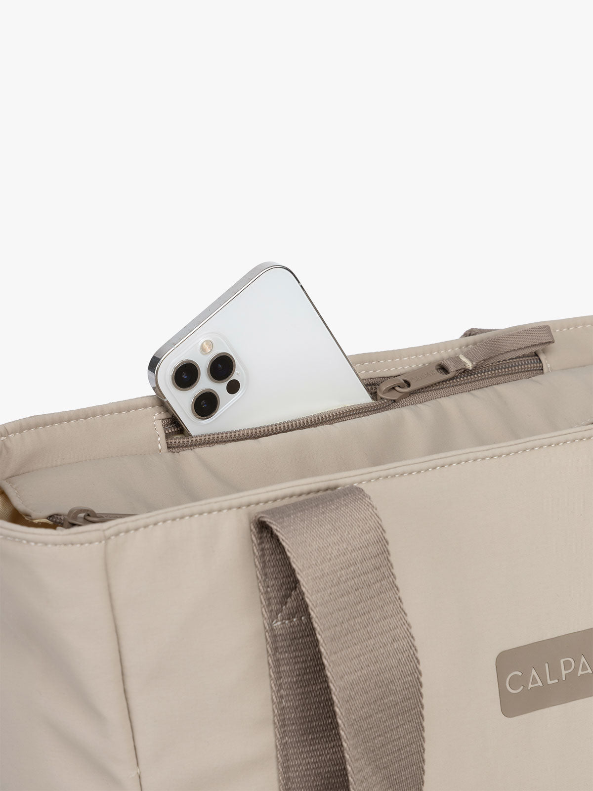 calpak-connect-zip-laptop-tote-13-inch-padded-laptop-bag-with-hidden-trolley-sle image 4