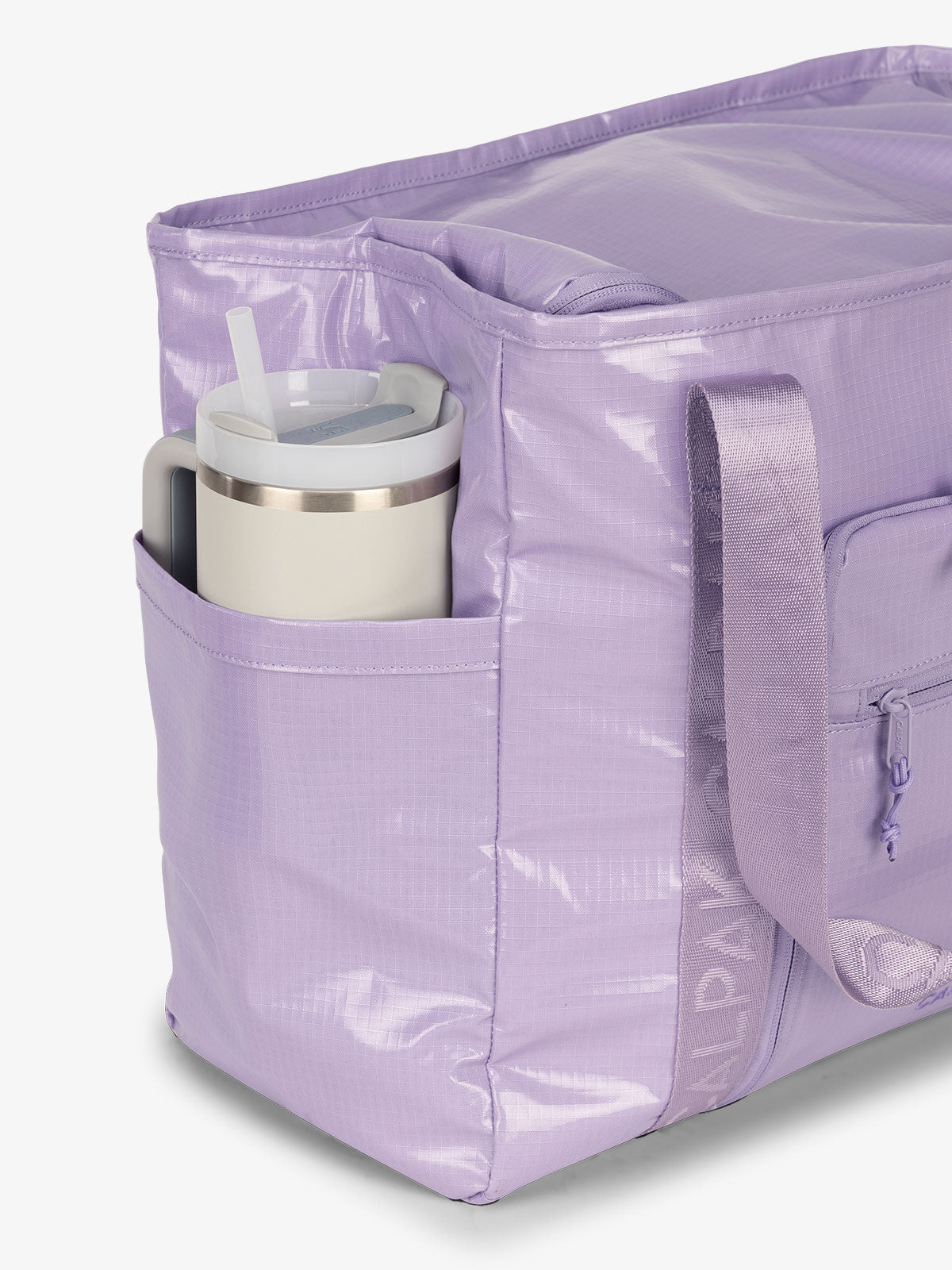 calpak-terra-35l-water-resistant-zip-tote-bag-roll-top-travel-tote-with-trolley- image 7