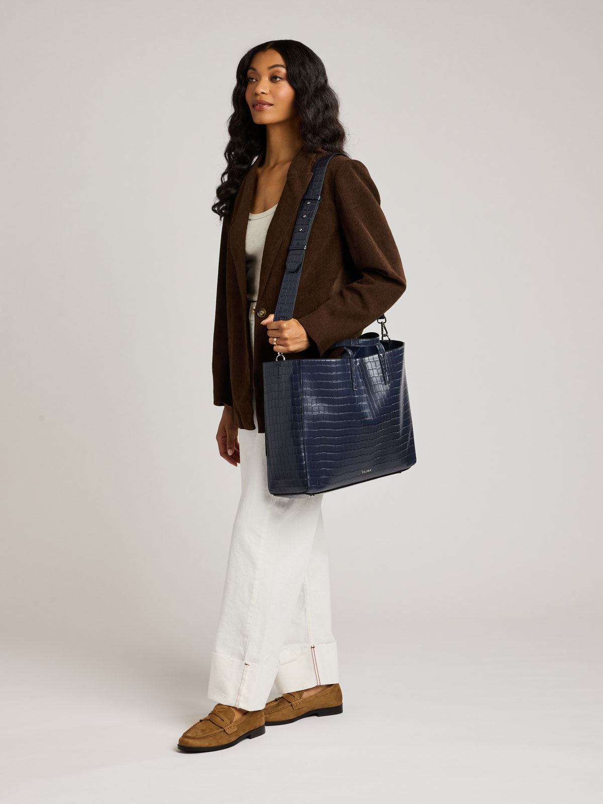 calpak-haven-16-laptop-tote-in-croc-embossed image 7