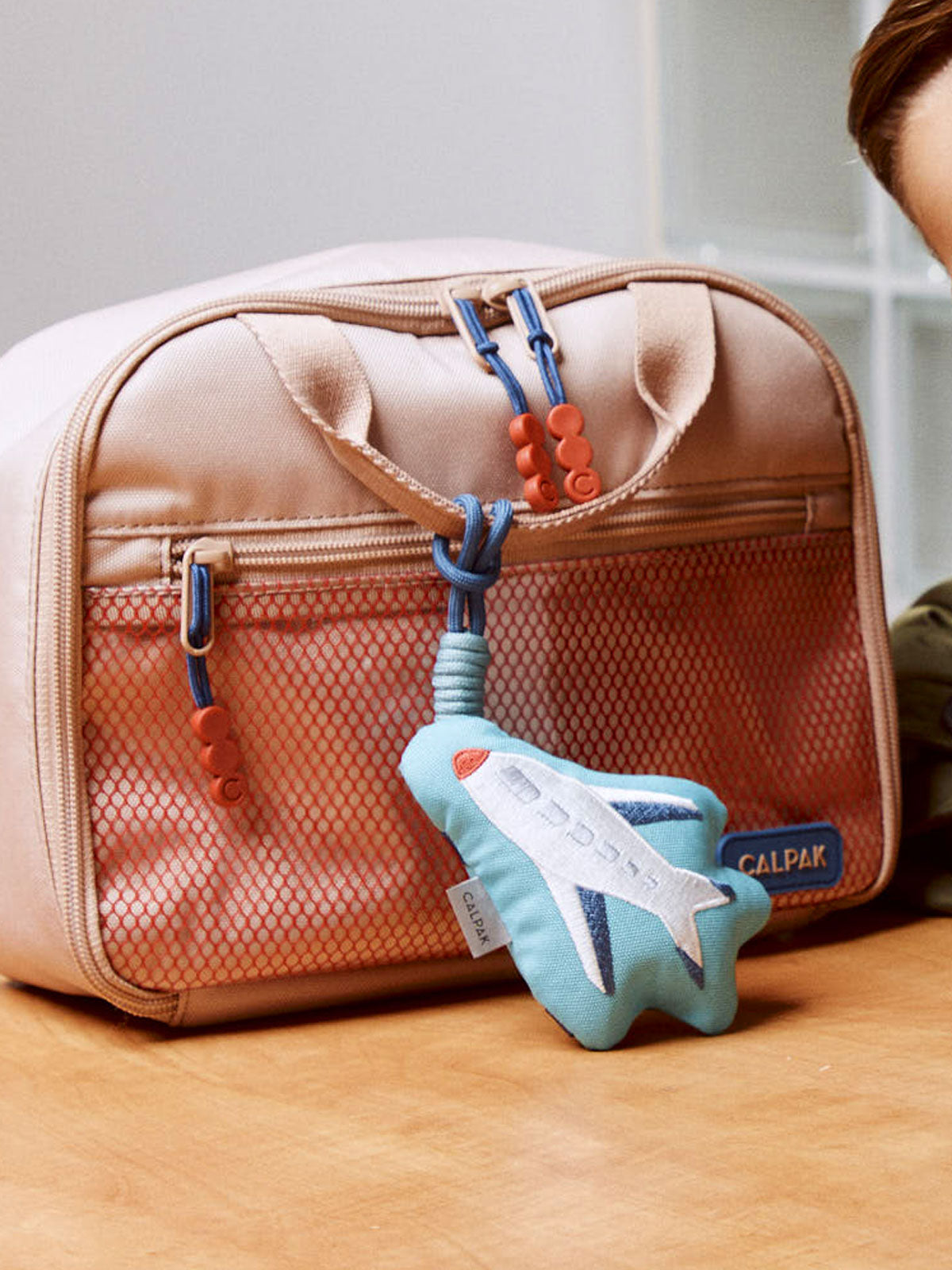 calpak-pluffy-bag-charm image 2
